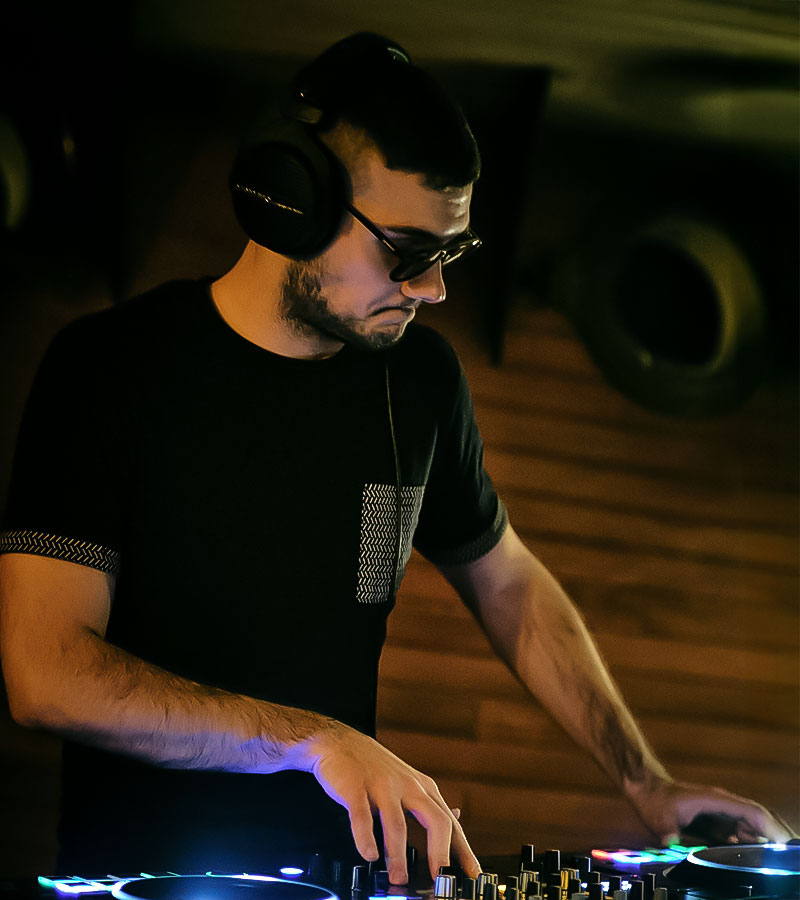 DJAndriBtz - Velvet Bass Records